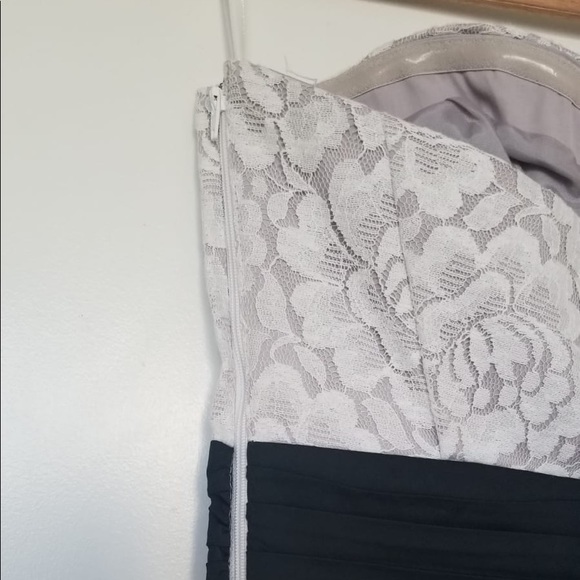 2x=$40.H&M Strapless Floral Dresses With Laces - Picture 8 of 12